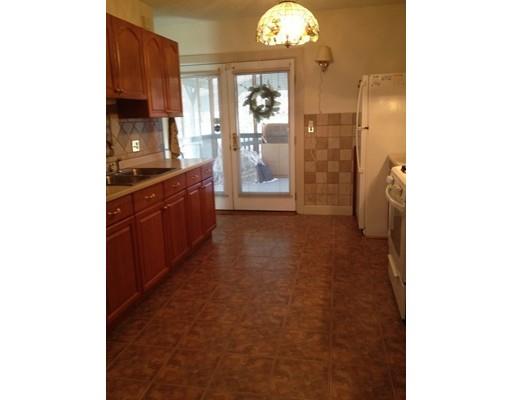 64 Roy St, Springfield, MA 01104 photo 11