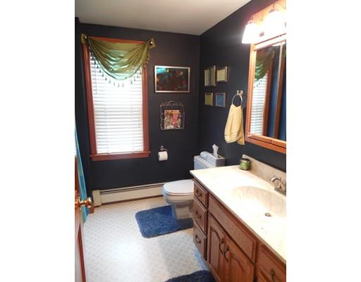 252 Pelham St, Fall River, MA 02721 photo 13