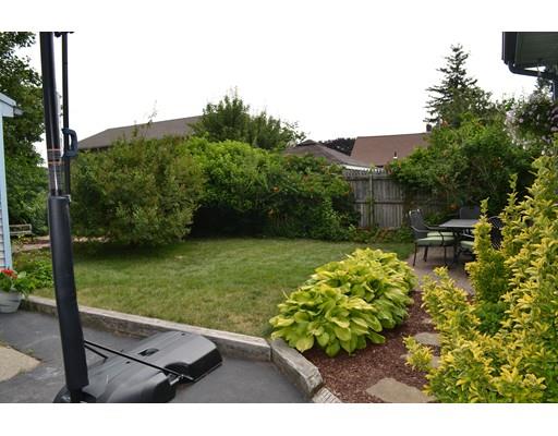 252 Pelham St, Fall River, MA 02721 photo 3