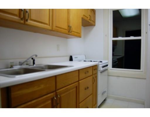 810 Dwelly St, Fall River, MA 02724 photo 9