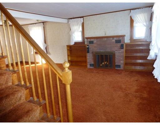 8 Mayher St, Easthampton, MA 01027 photo 9