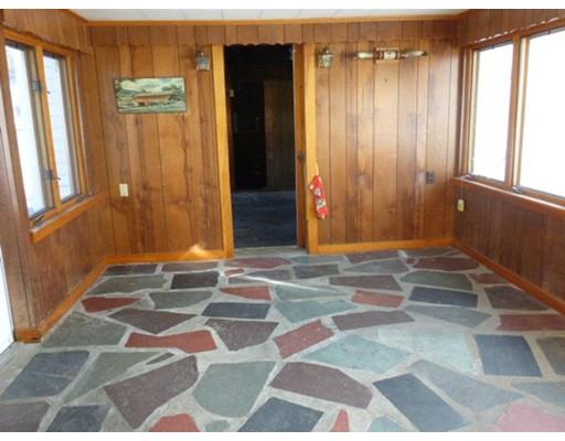 8 Mayher St, Easthampton, MA 01027 photo 5