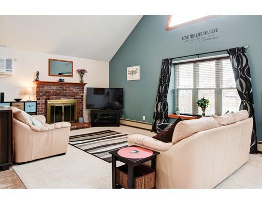 11 Clover Hill Rd, Sutton, MA 01590 photo 4
