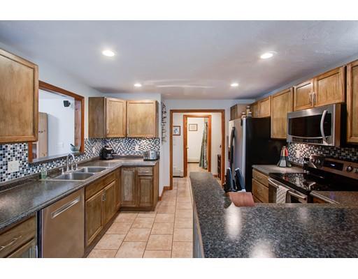 11 Clover Hill Rd, Sutton, MA 01590 photo 8