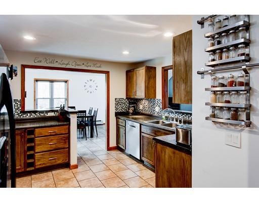 11 Clover Hill Rd, Sutton, MA 01590 photo 11