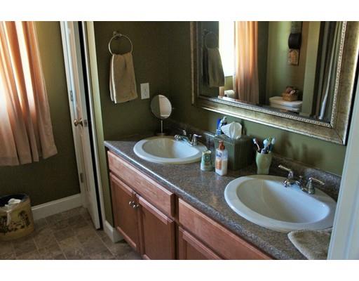 64 Cart Path Rd, Dracut, MA 01826 photo 21