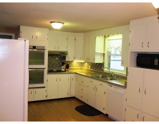 134 Derryfield Ave, Springfield, MA 01118 photo 9