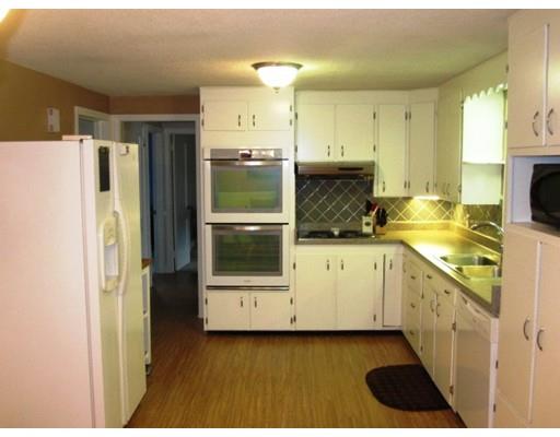 134 Derryfield Ave, Springfield, MA 01118 photo 8