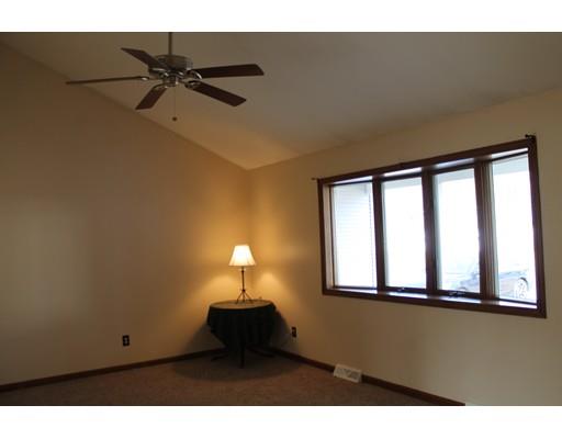 200 Jeffrey Rd, Springfield, MA 01119 photo 8