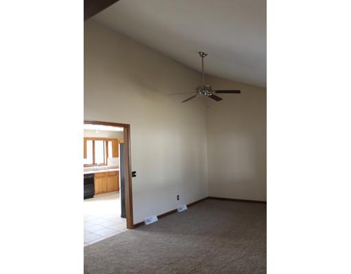 200 Jeffrey Rd, Springfield, MA 01119 photo 7
