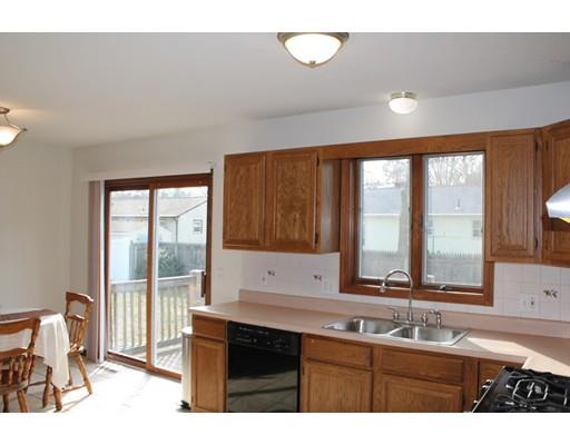 200 Jeffrey Rd, Springfield, MA 01119 photo 4