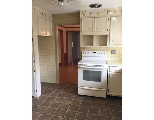 150 Barton Rd, Wellesley, MA 02481 photo 8