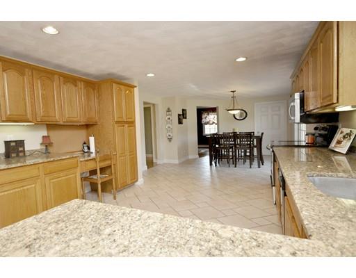 60 Cabral Dr, Middleton, MA 01949 photo 8