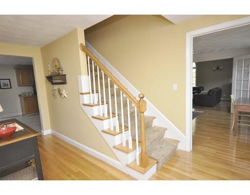 60 Cabral Dr, Middleton, MA 01949 photo 2