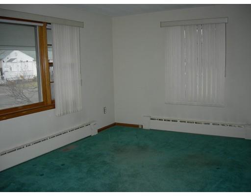 23 Oakhurst St, Springfield, MA 01104 photo 7