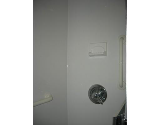 23 Oakhurst St, Springfield, MA 01104 photo 10