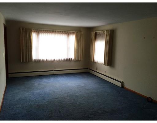 210 Pondview Dr, Chicopee, MA 01020 photo 4