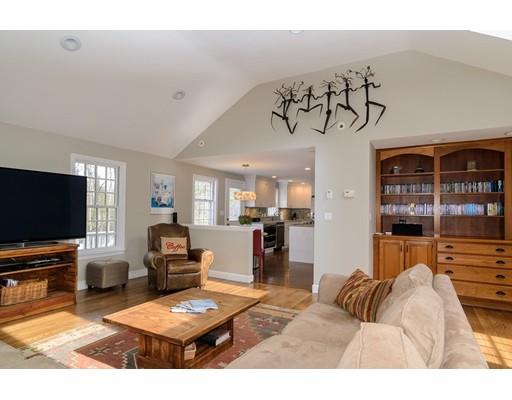 87 Centre St, Dover, MA 02030 photo 6