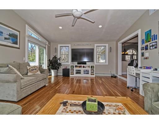 8 Ingleside Rd, Natick, MA 01760 photo 12