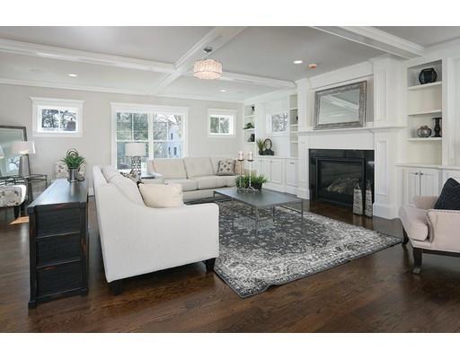 207 Varick Rd, Waban, MA 02468 photo 2