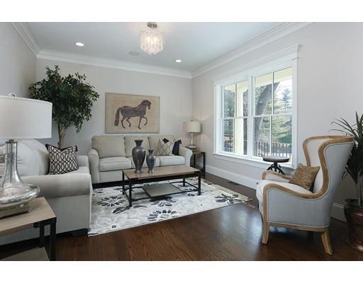 207 Varick Rd, Waban, MA 02468 photo 5