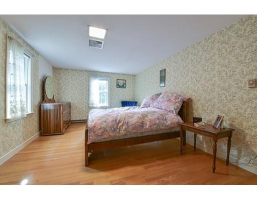 33 Cedar St, Wellesley, MA 02481 photo 11