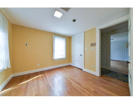 33 Cedar St, Wellesley, MA 02481 photo 13
