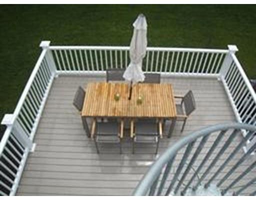 17 Menemsha Rd, Mashpee, MA 02649 photo 9