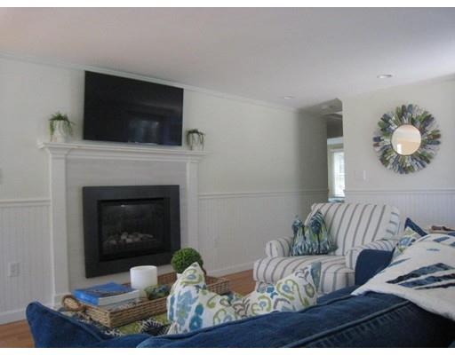 17 Menemsha Rd, Mashpee, MA 02649 photo 12