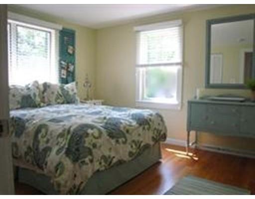 17 Menemsha Rd, Mashpee, MA 02649 photo 15