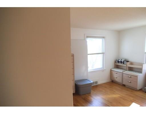 46 Willowbrook Dr, Springfield, MA 01129 photo 13