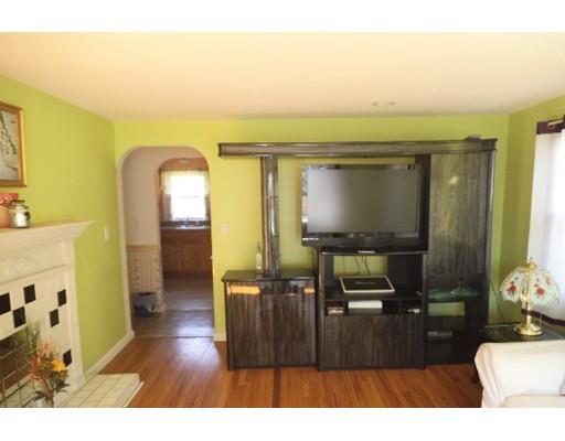 46 Willowbrook Dr, Springfield, MA 01129 photo 11