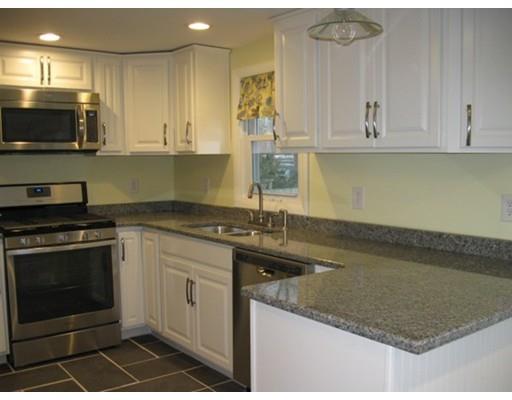 12 Arrowhead Dr, Buzzards Bay, MA 02532 photo 4