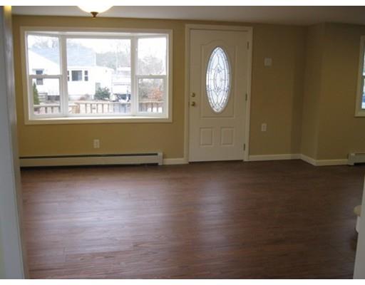 12 Arrowhead Dr, Buzzards Bay, MA 02532 photo 9