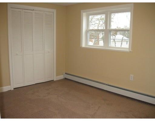 12 Arrowhead Dr, Buzzards Bay, MA 02532 photo 17