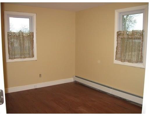 12 Arrowhead Dr, Buzzards Bay, MA 02532 photo 13
