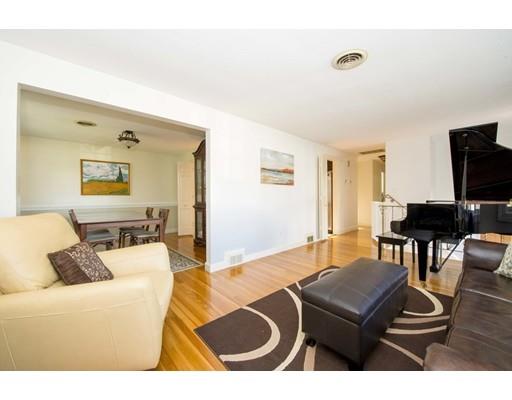 200 Robert Rd, Dedham, MA 02026 photo 3