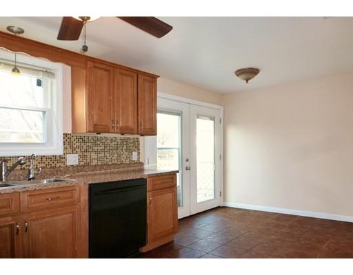 44 Gail St, Springfield, MA 01108 photo 5