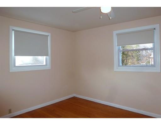 44 Gail St, Springfield, MA 01108 photo 11