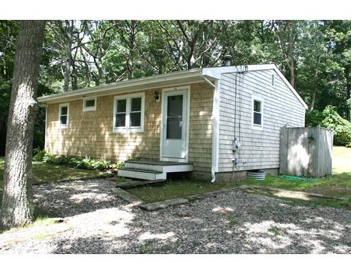 11 Pinecrest Ave, Mashpee, MA 02649 photo 3
