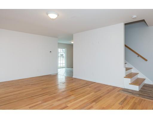 227 Mazarin St, Springfield, MA 01151 photo 9