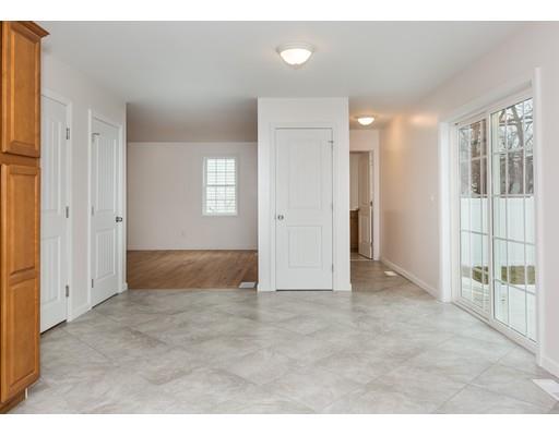 227 Mazarin St, Springfield, MA 01151 photo 15