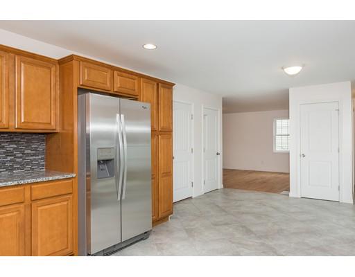 227 Mazarin St, Springfield, MA 01151 photo 16
