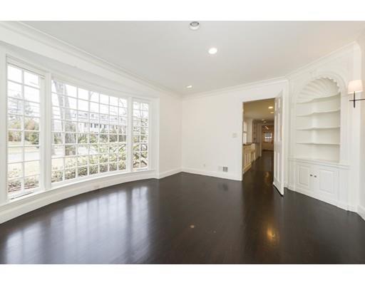 45 Laurel Rd, Chestnut Hill, MA 02467 photo 6