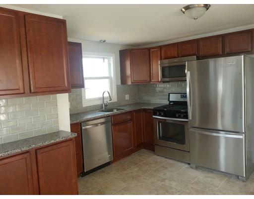 116 Willowbrook Dr, Springfield, MA 01129 photo 4