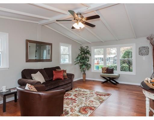 141 Malibu Dr, Springfield, MA 01128 photo 6