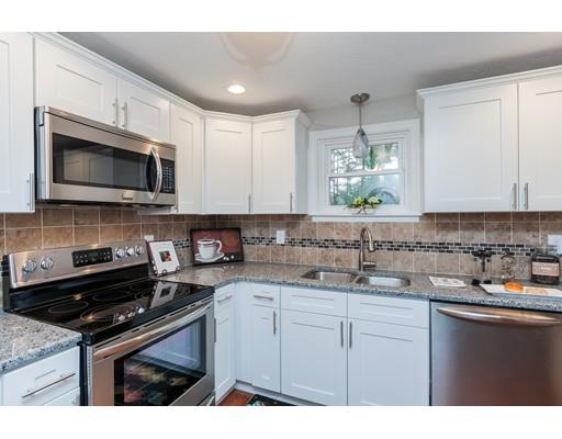 141 Malibu Dr, Springfield, MA 01128 photo 1