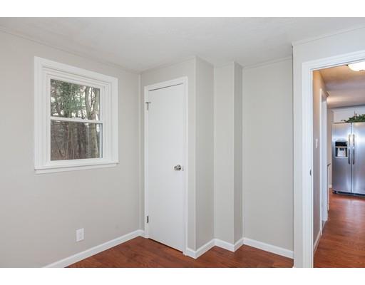141 Malibu Dr, Springfield, MA 01128 photo 18