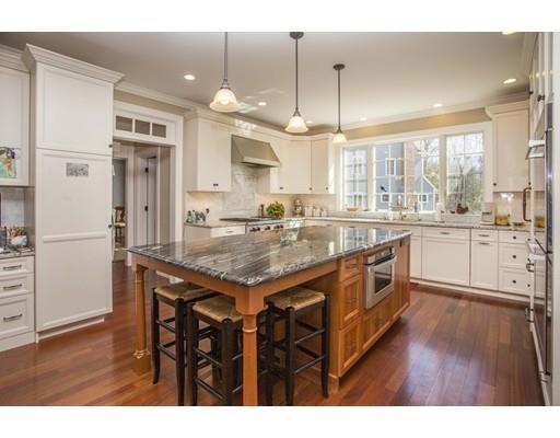 70 Deerfield Rd, Needham, MA 02492 photo 4