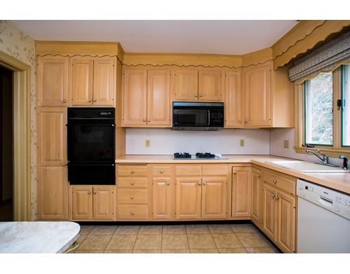 60 Sears Rd, Milton, MA 02186 photo 9